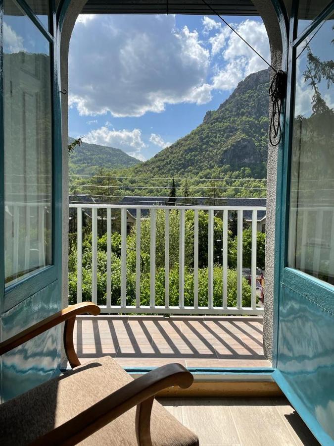Raco Del Pirineu Apartment El Pont de Suert Ngoại thất bức ảnh